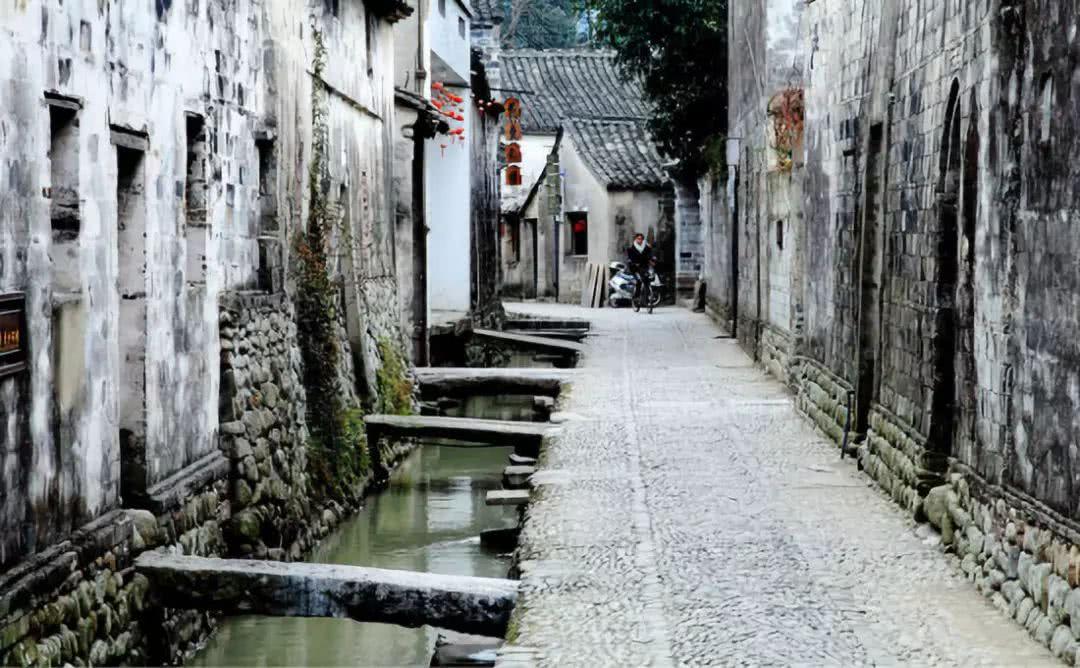 把一张长15cm,宽6m的长方形纸,分成长5厘米,宽2cm的小长方形,最多能分多少块知识星球-专注于把一张长15cm,宽6m的长方形纸,分成长5厘米,宽2cm的小长方形,最多能分多少块的交流与分享